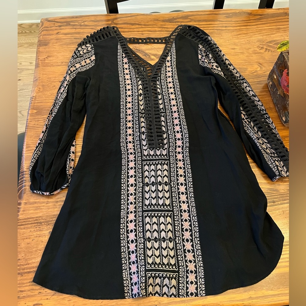 Black Aztec printed v neck dress